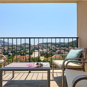 2 bedroom apartment in Lapad, Dubrovnik, sleeps 3